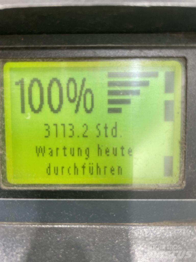 Linde D12AP-133 Stapelaar meeloop