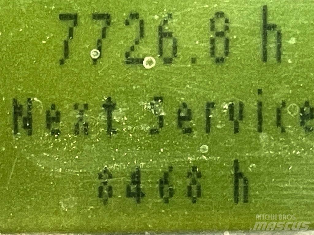 Linde D12HPAP-133 Stapelaar meeloop