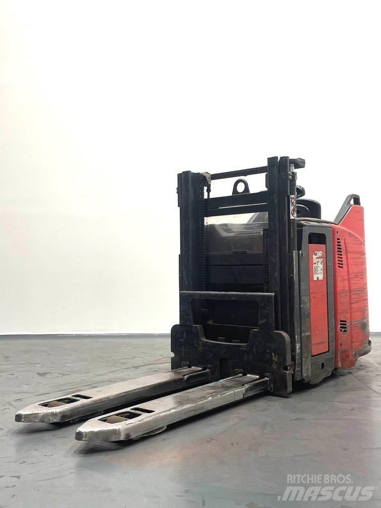 Linde D12HPSP-133 Stapelaar meeloop