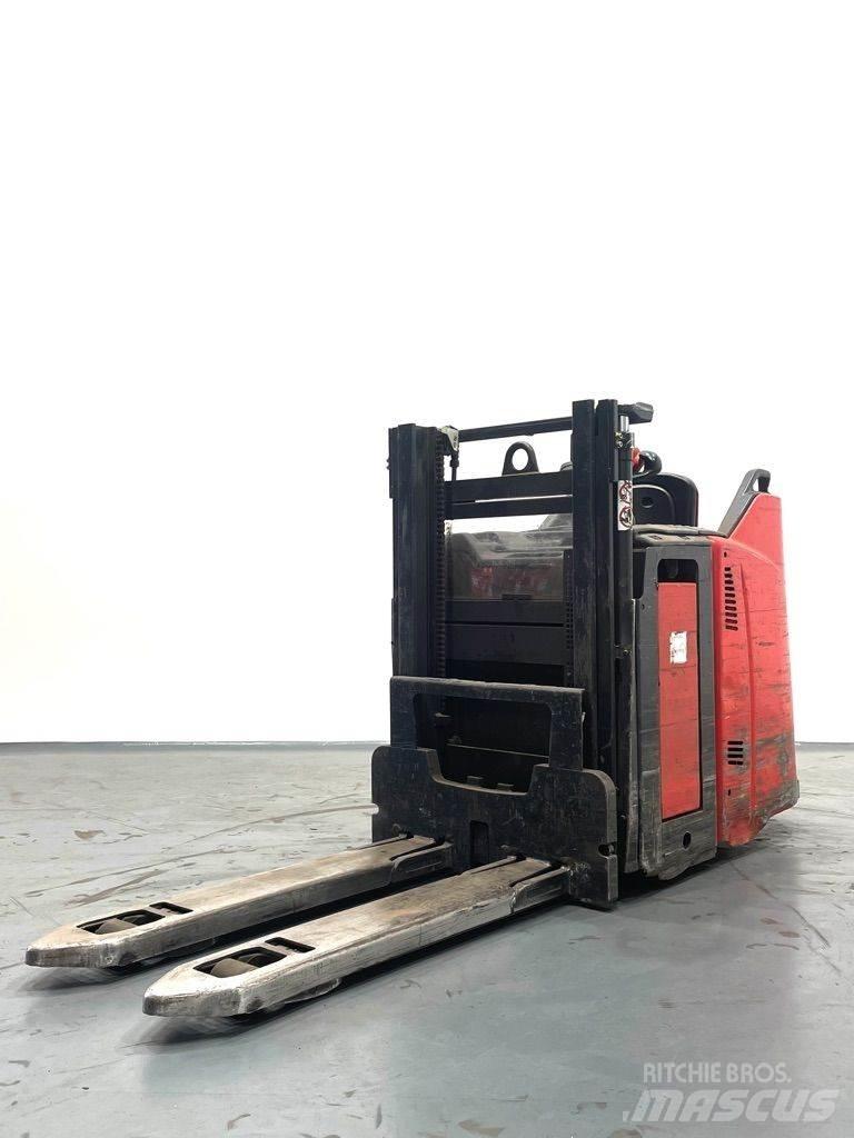 Linde D12HPSP-133 Stapelaar meeloop