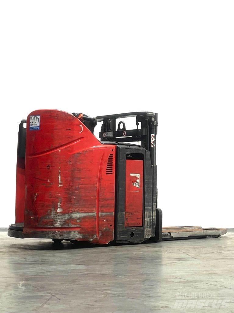 Linde D12HPSP-133 Stapelaar meeloop