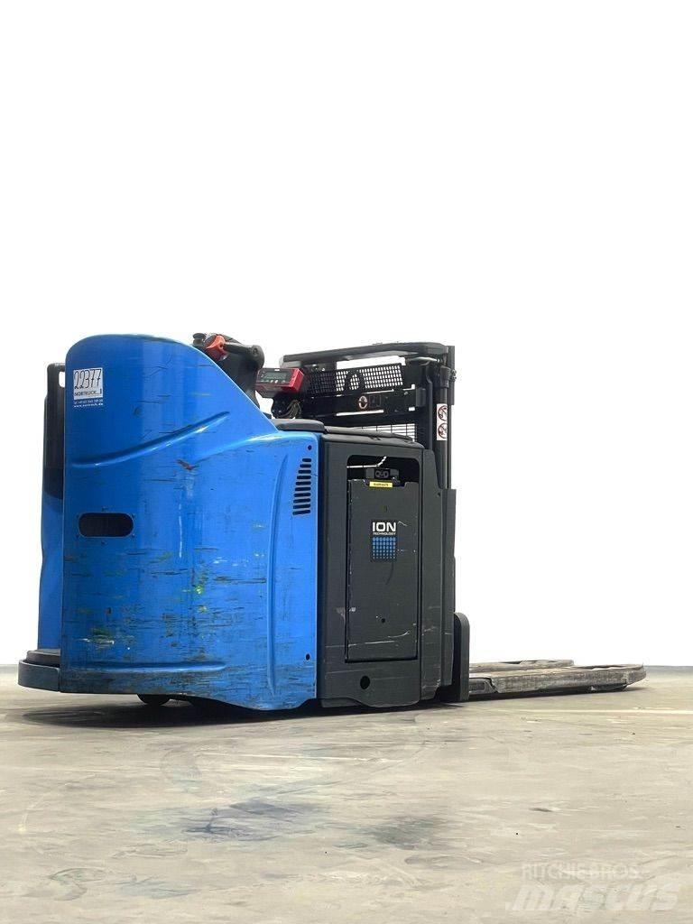 Linde D12HPSP-133 Stapelaar meeloop