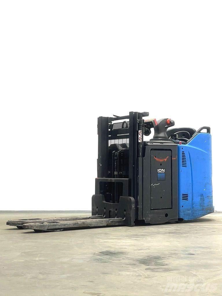 Linde D12HPSP-133 Stapelaar meeloop