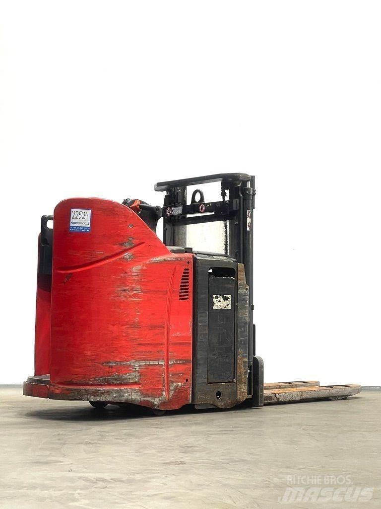 Linde D12HPSP-133 Stapelaar meeloop