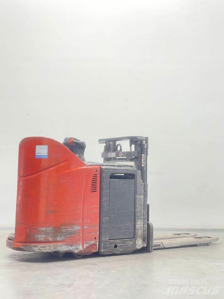 Linde D12HPSP-133 Stapelaar meeloop