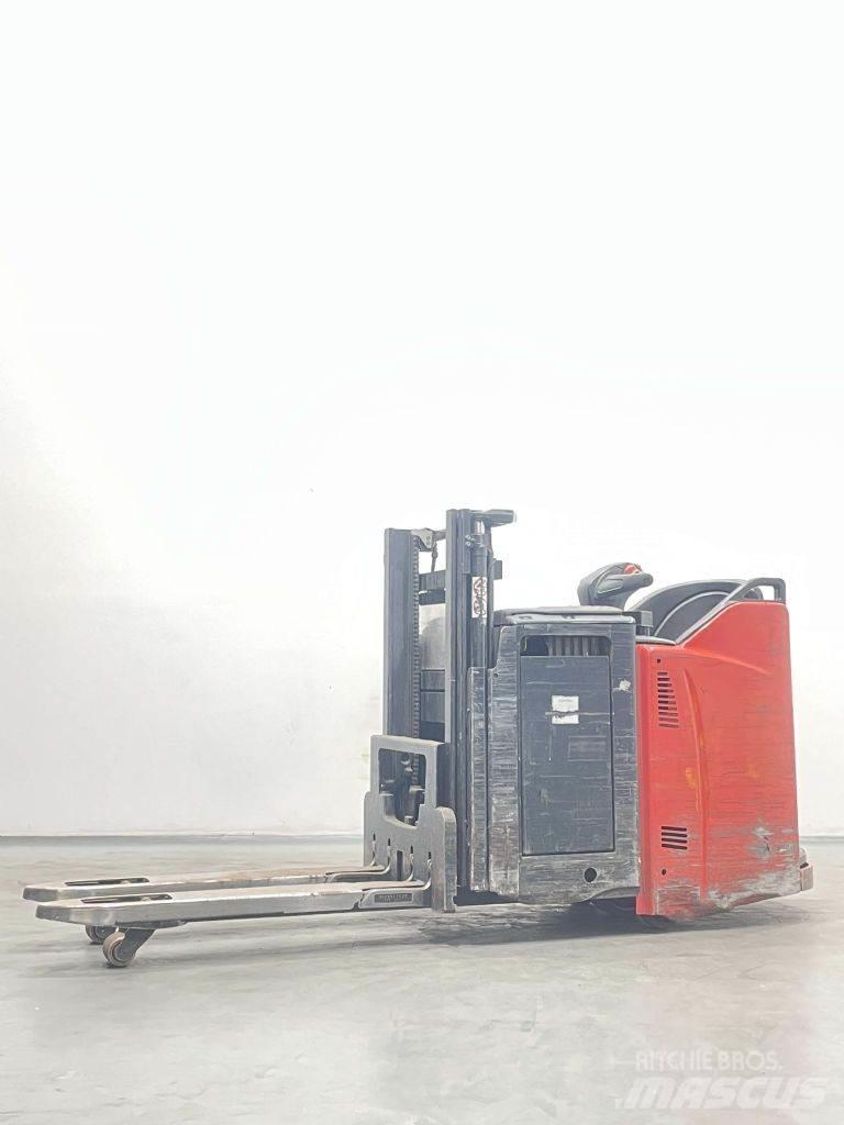 Linde D12HPSP-133 Stapelaar meeloop
