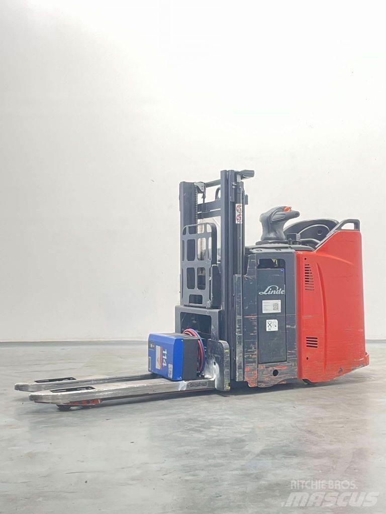 Linde D12SPHP-133 Stapelaar meeloop