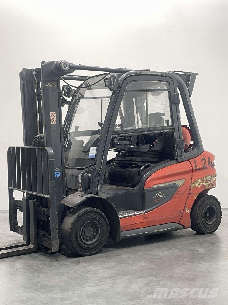 Linde H25T-01-1202 LPG heftrucks