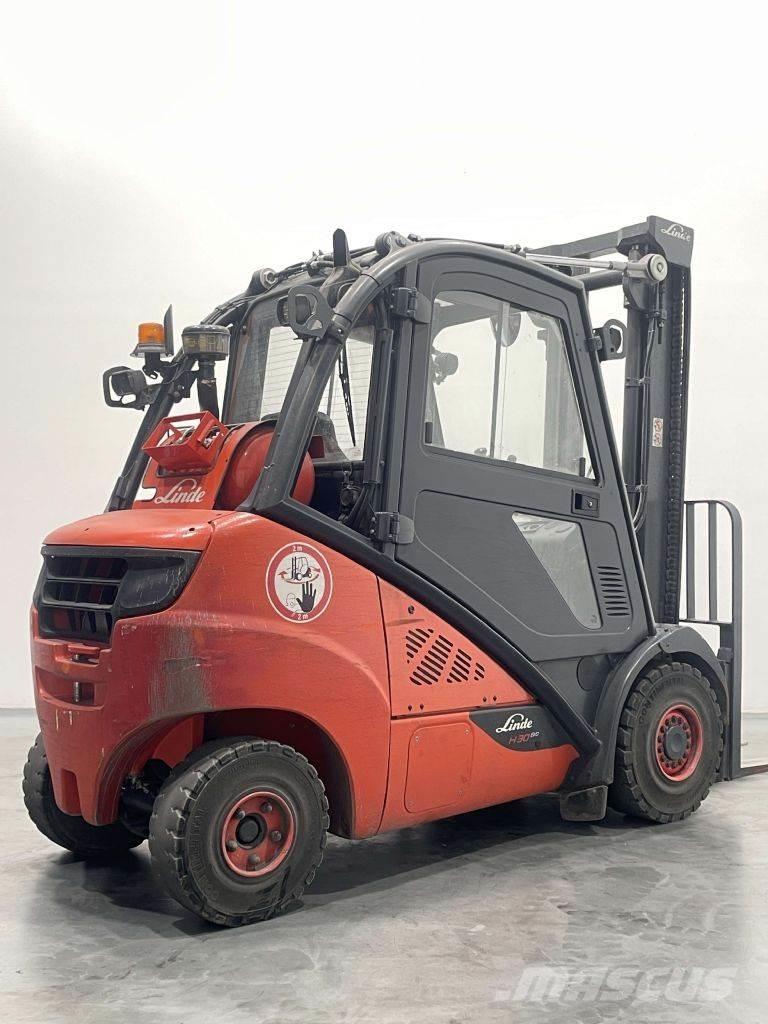 Linde H30T-02-393 LPG heftrucks