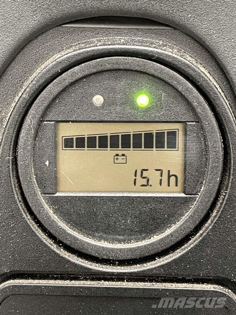 Linde L10B-1172 Stapelaar meeloop