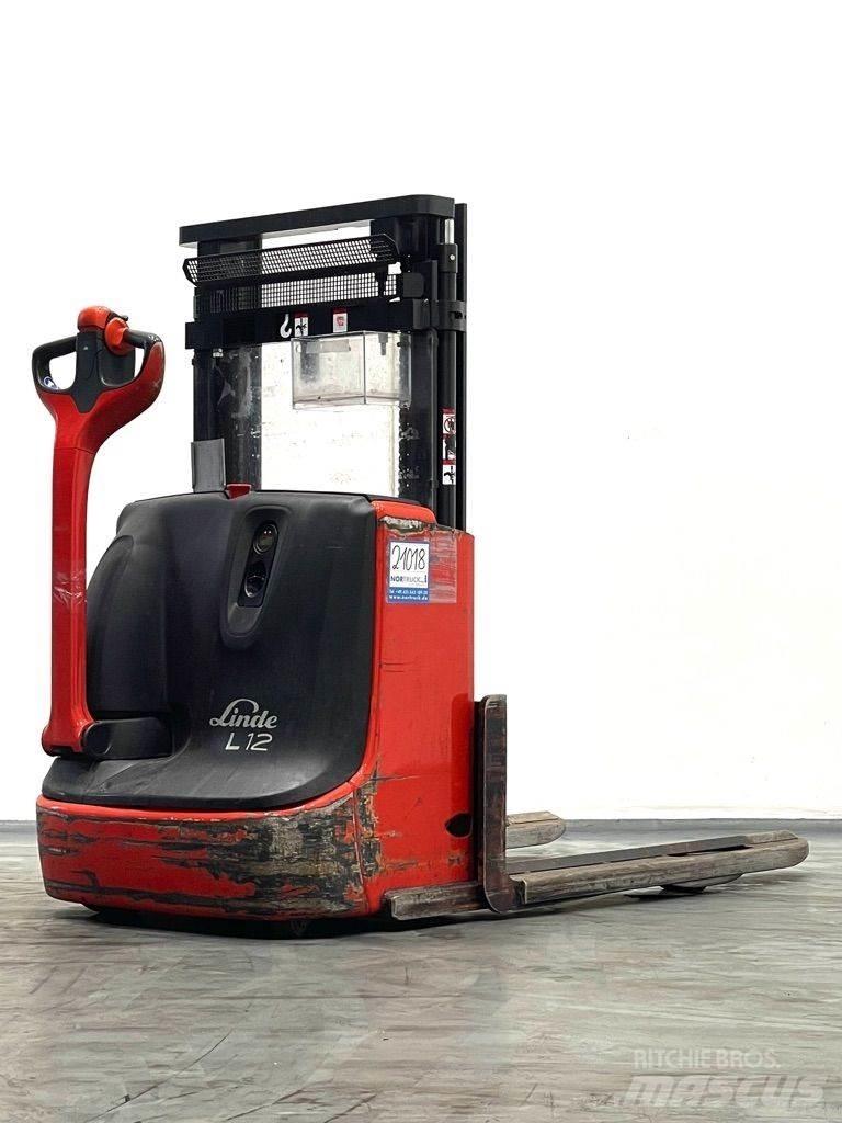 Linde L12-1172 Stapelaar meeloop