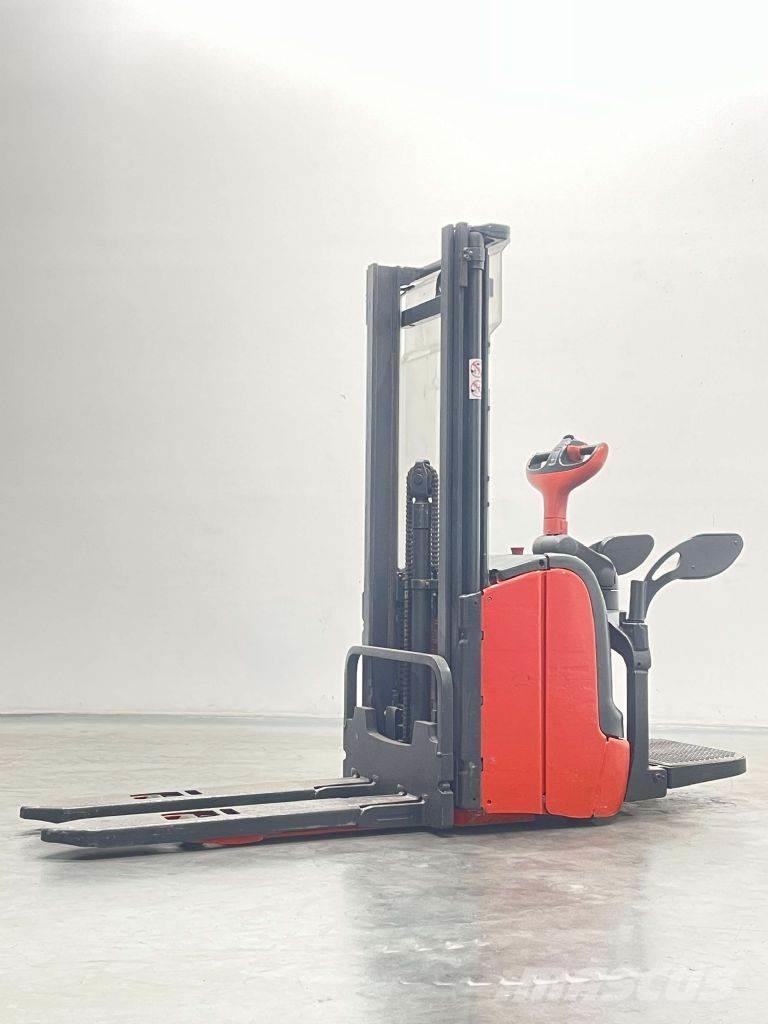 Linde L14AP-372 Stapelaar meeloop