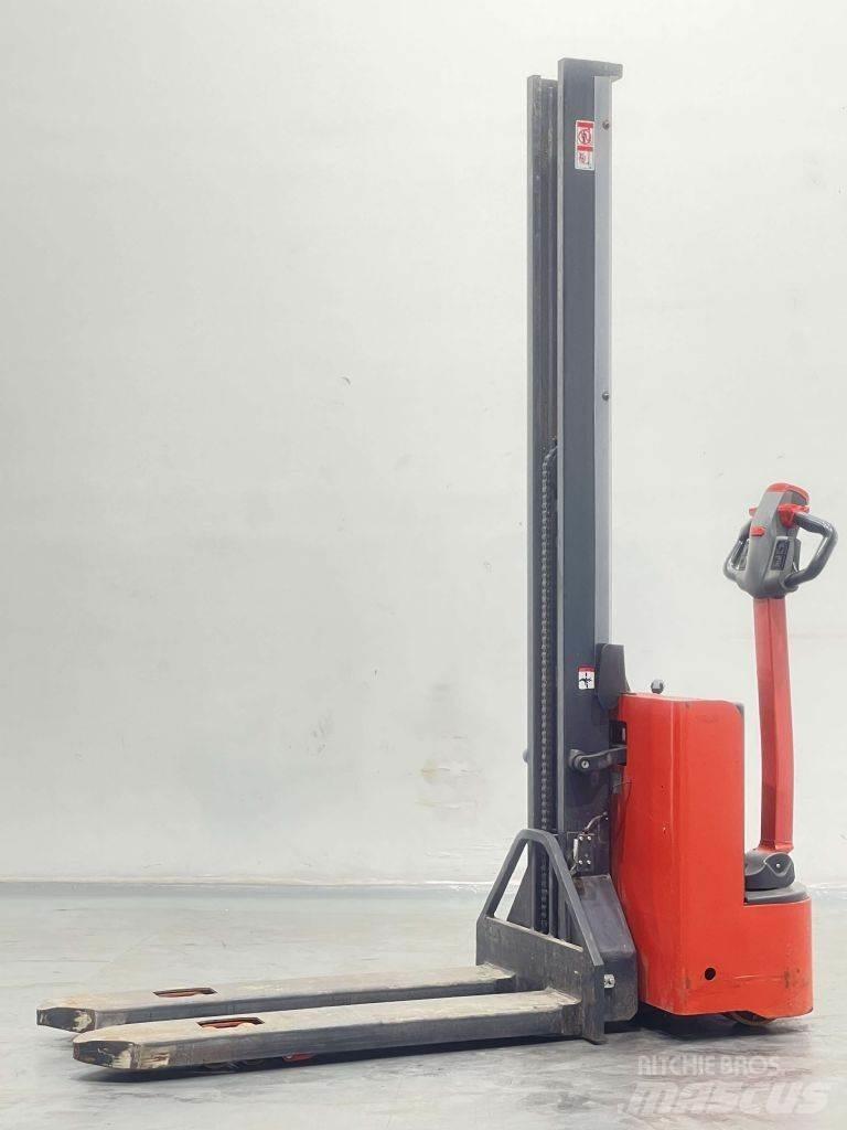 Linde MM10i-1167 Stapelaar meeloop