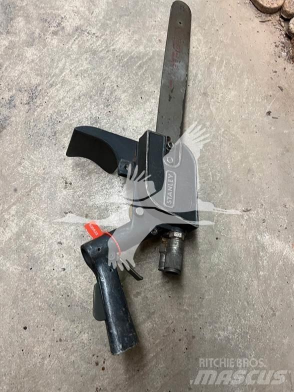 Stanley CS05 Kettingzagen en bosmaaiers