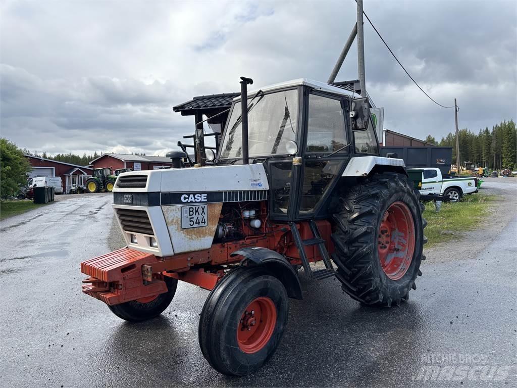 Case IH 1490 4WD Tractoren
