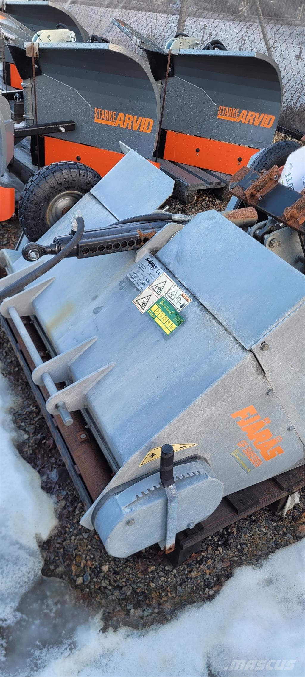 Fjärås 400/1100 Zand- en zoutstrooimachines