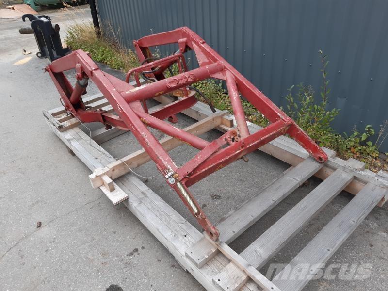  FRONTLASTARE ÅLÖ TYP E Voorladers en gravers