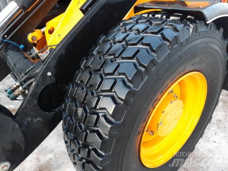 JCB 411 HT STORA BM Wielladers