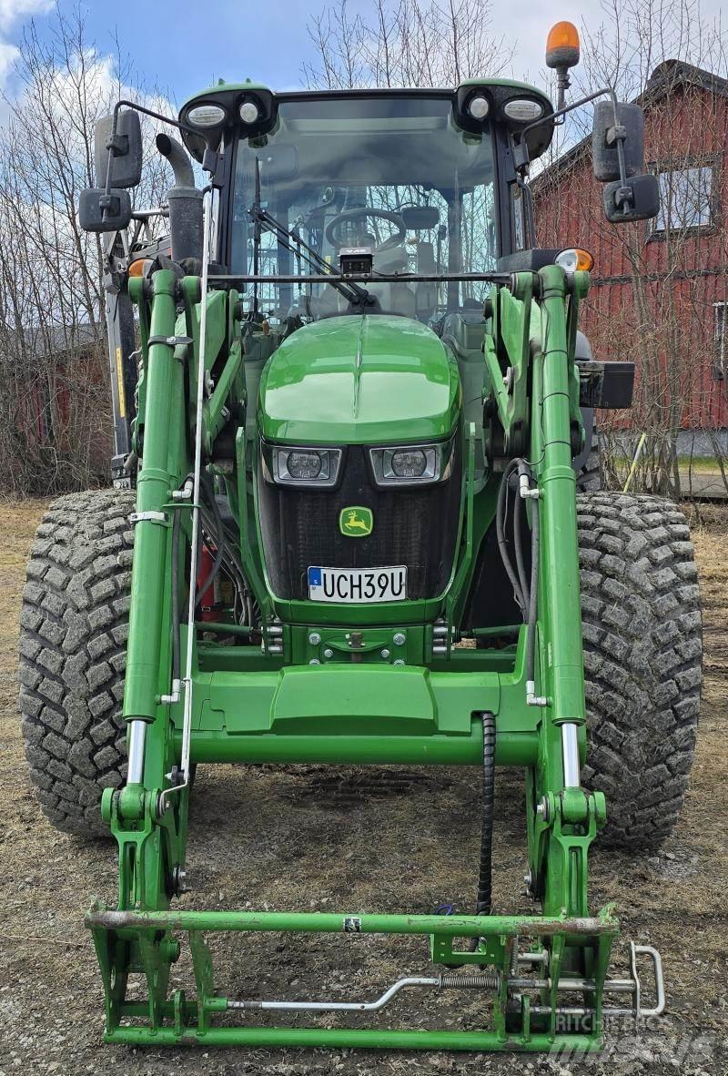 John Deere 5090R Tractoren