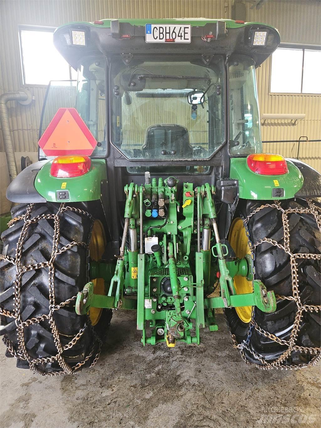 John Deere 5115M Tractoren