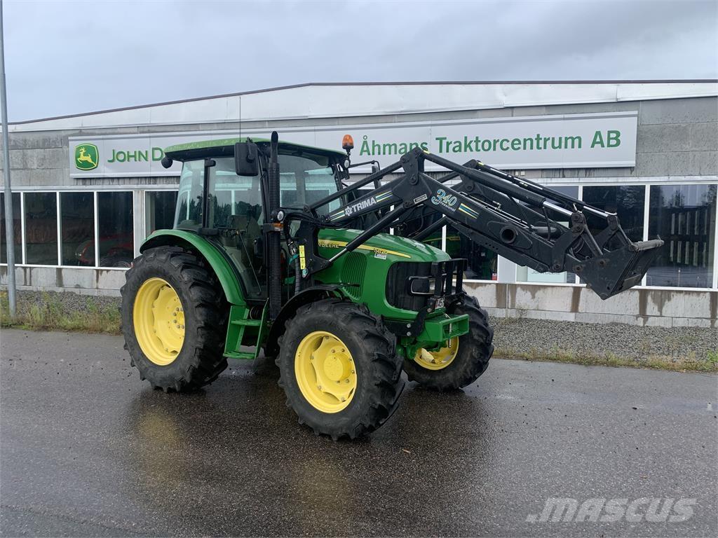 John Deere 5820 Tractoren