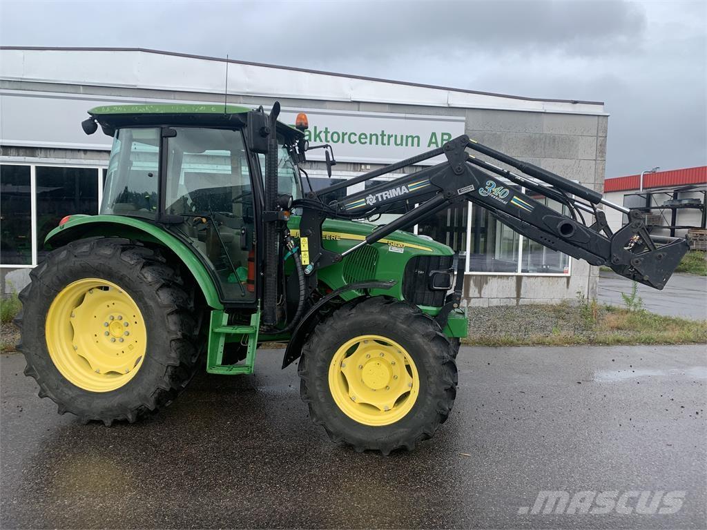 John Deere 5820 Tractoren