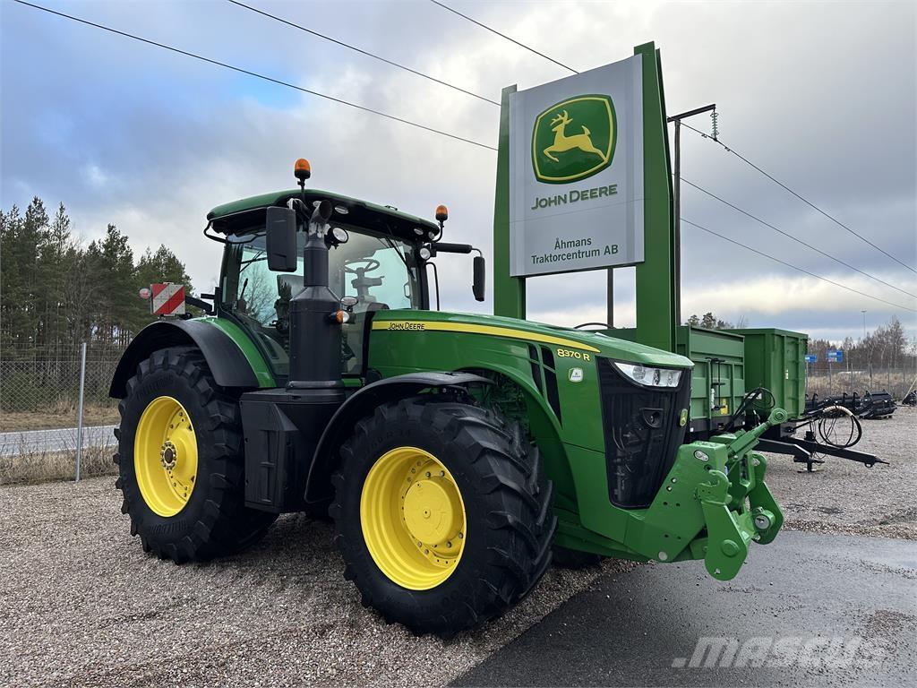 John Deere 8370R Tractoren