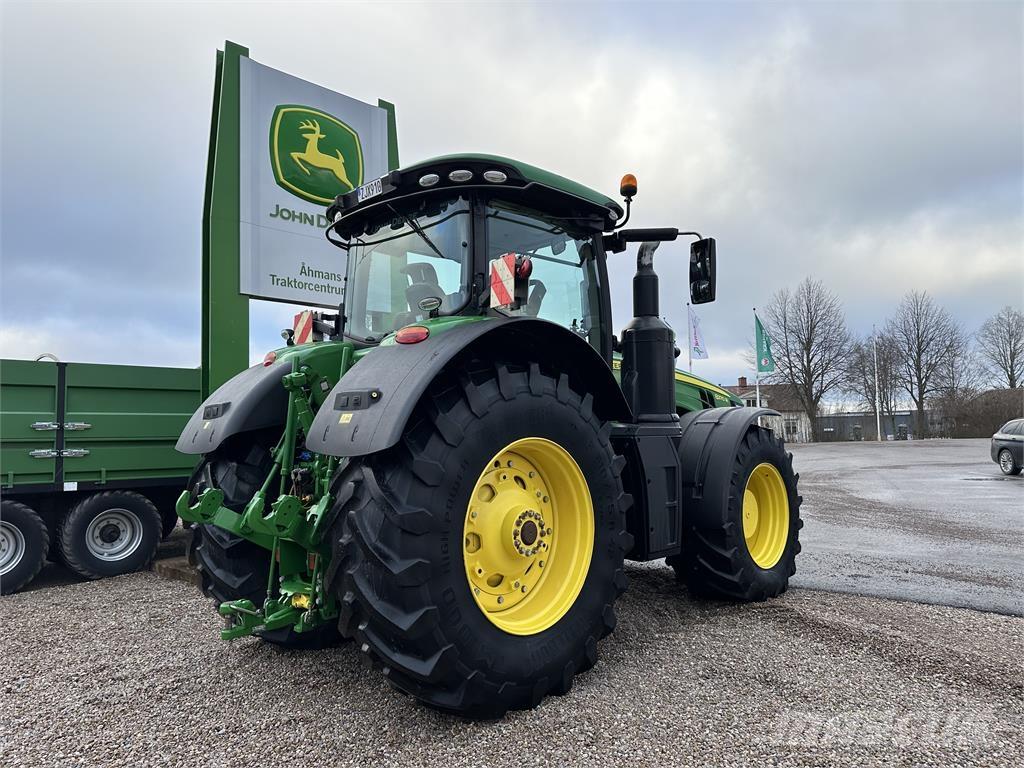 John Deere 8370R Tractoren