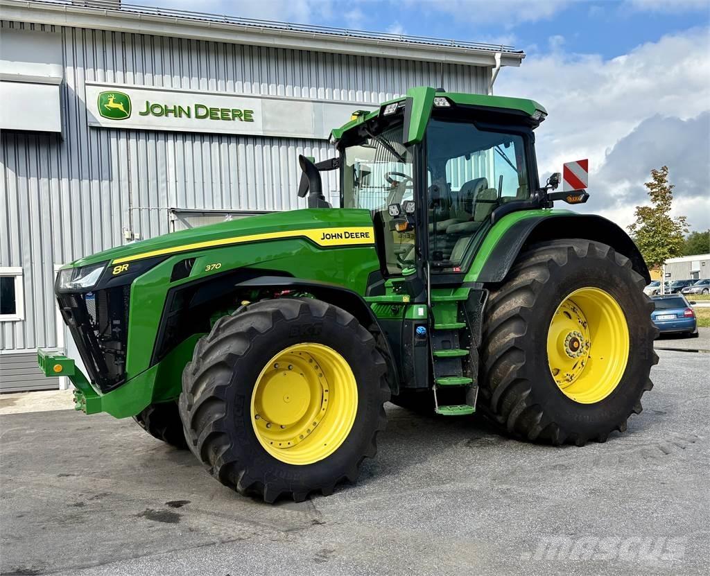 John Deere 8R 370 Tractoren