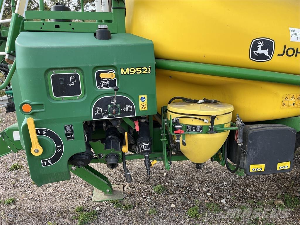 John Deere M952 Getrokken spuitmachines