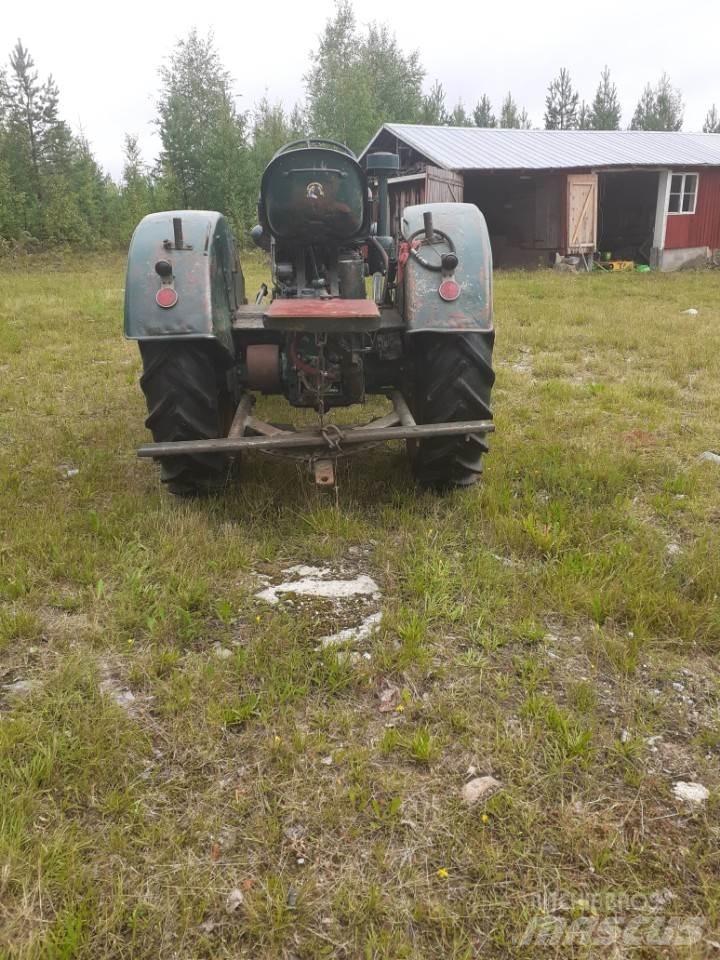 MAN 33A Tractoren