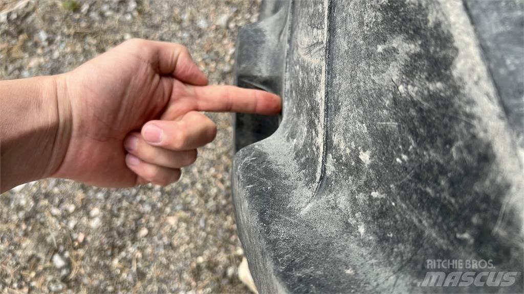 Trelleborg 520/85R42 Banden, wielen en velgen