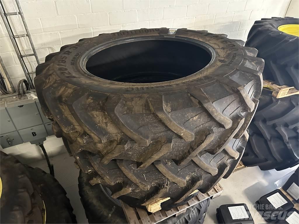 Trelleborg TM600 Banden, wielen en velgen