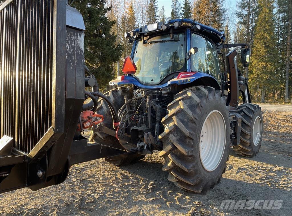 Valtra N134 Tractoren