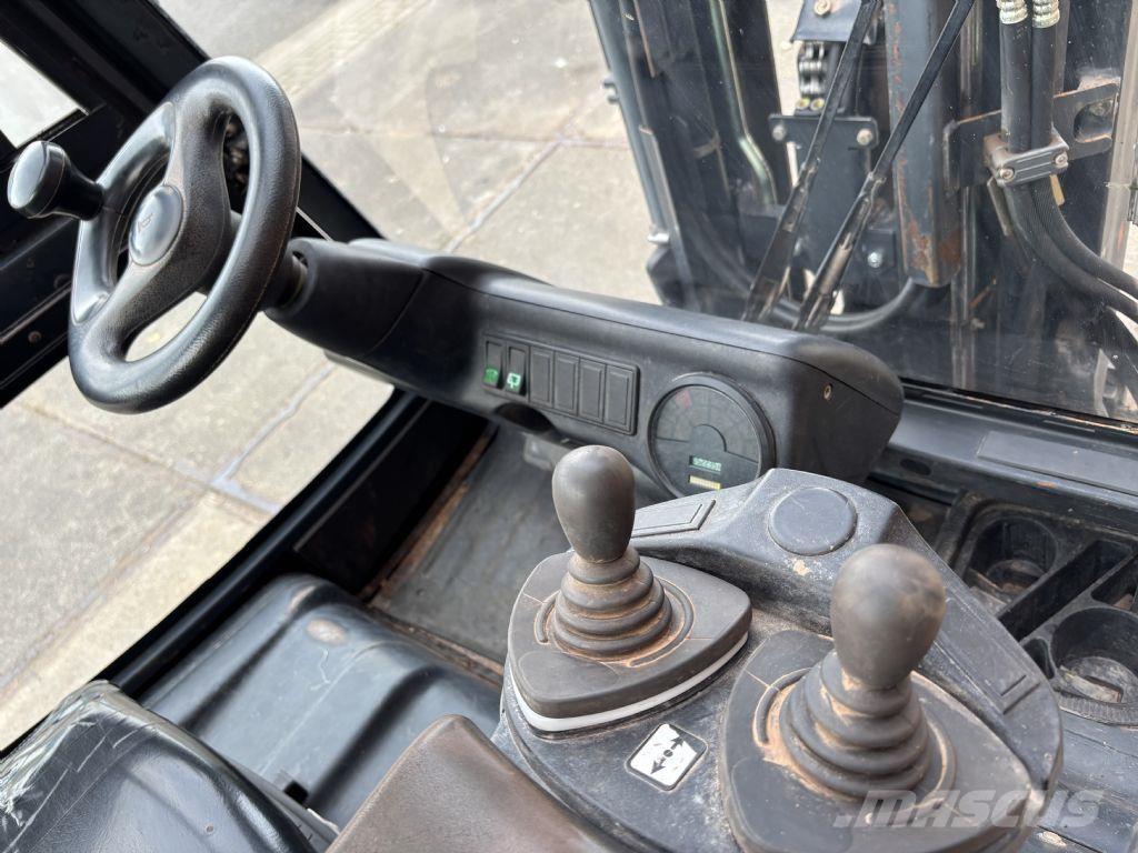 Linde E25 / 02 Elektrische heftrucks