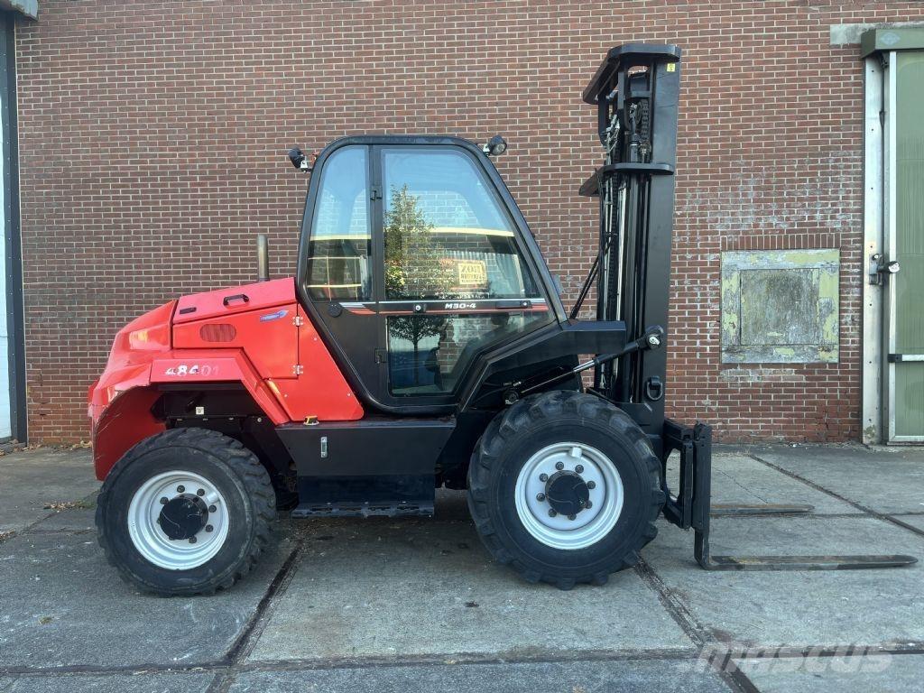 Manitou M30-4 Vorkheftruck voor zwaar terrein