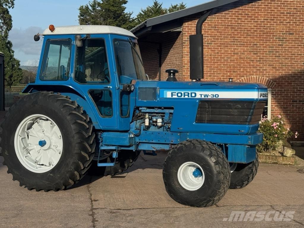 Ford TW30 Tractoren