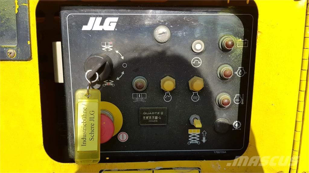JLG 260 MRT-A Schaarhoogwerkers