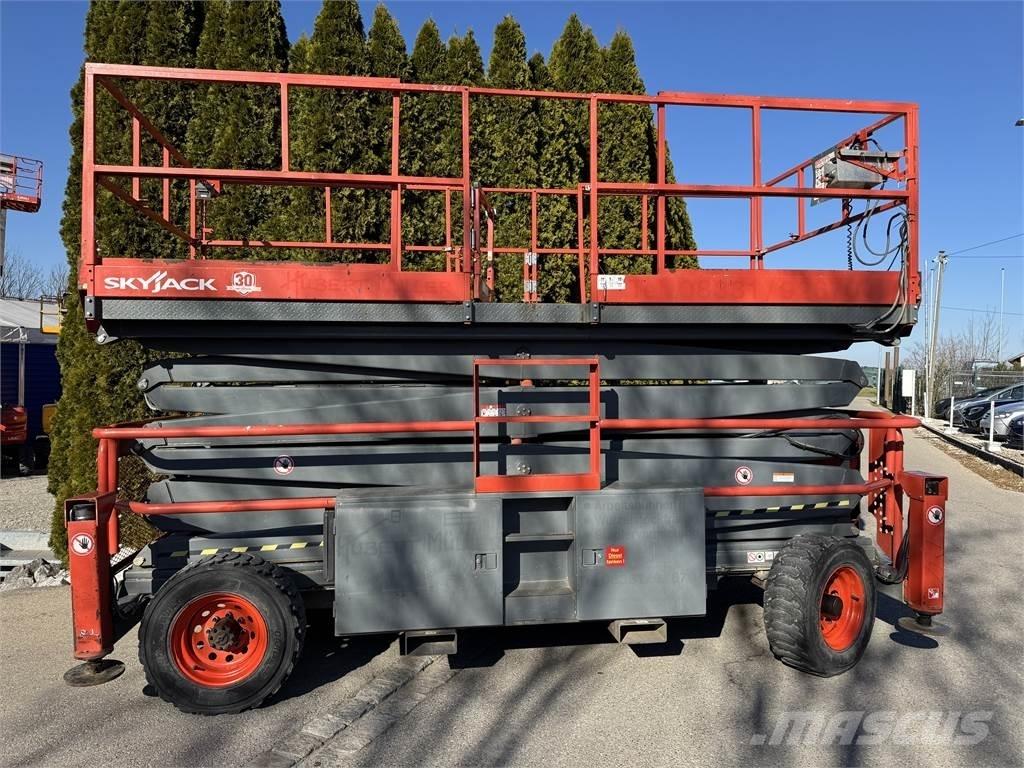 SkyJack SJ9250 Schaarhoogwerkers