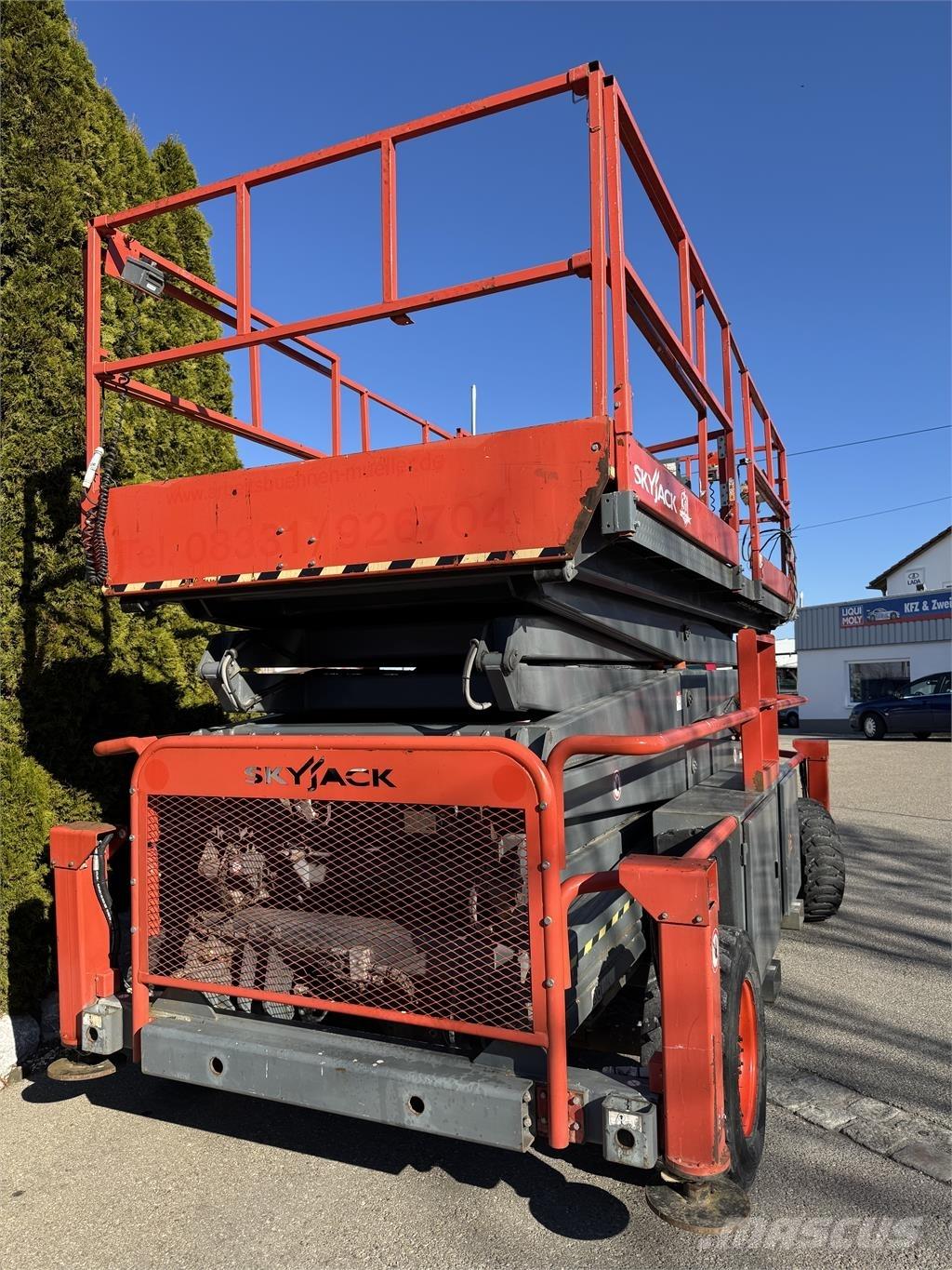 SkyJack SJ9250 Schaarhoogwerkers