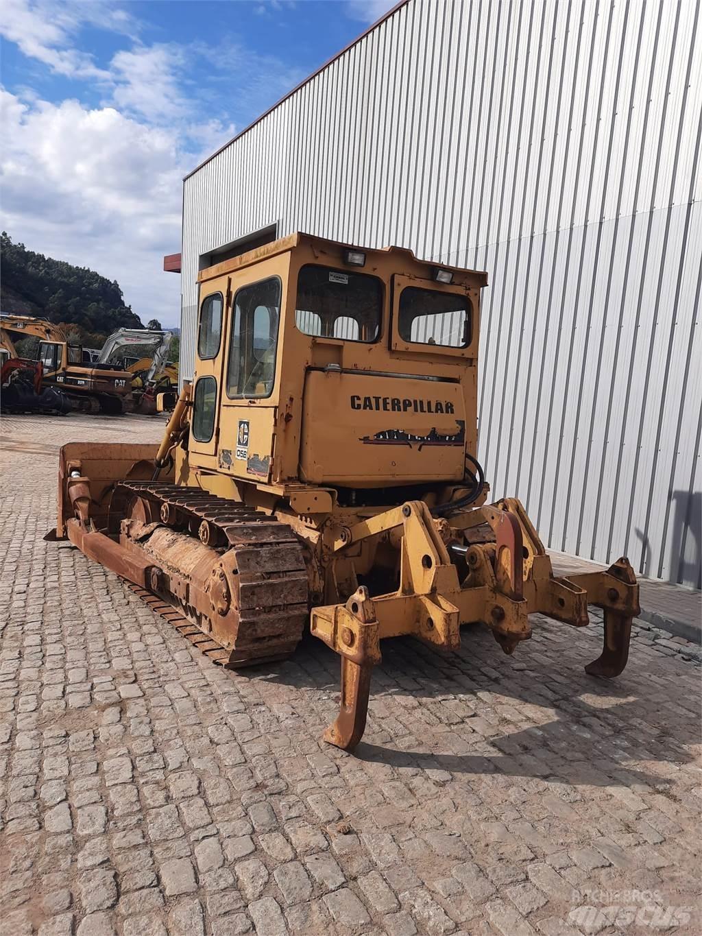 CAT D5B Pijpenleggers