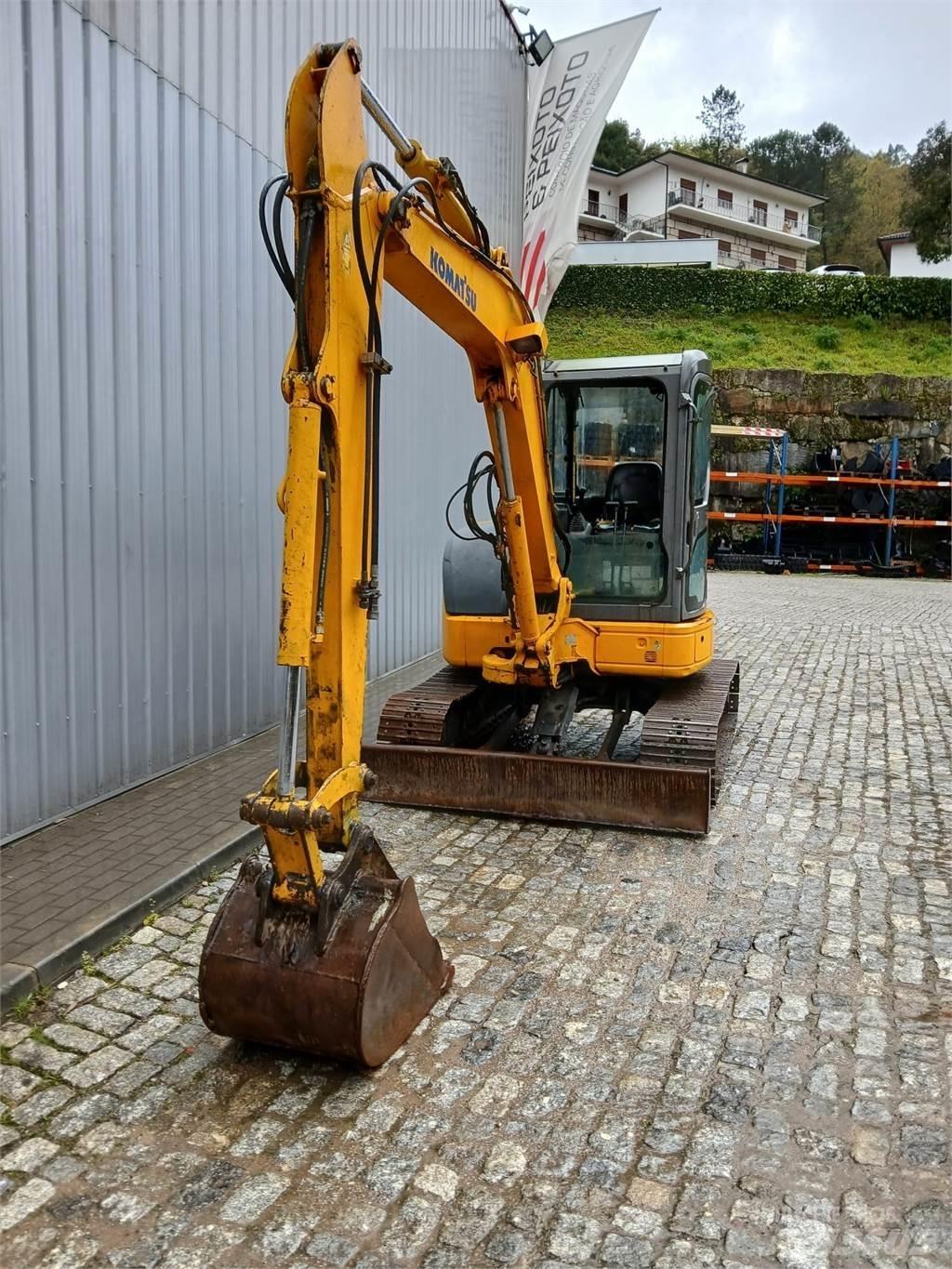 Komatsu PC50MR-2 Minigraafmachines < 7t
