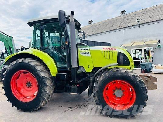 CLAAS ARION 620 C Tractoren