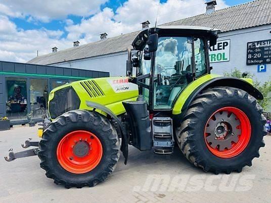 CLAAS ARION 640 Tractoren