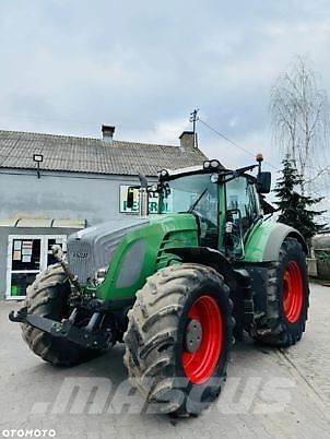 Fendt 933 VARIO Tractoren