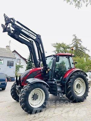 Valtra N104 Tractoren