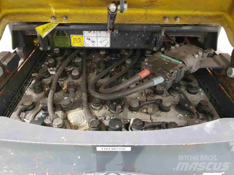 Aisle-Master 15E Magazijnwagen
