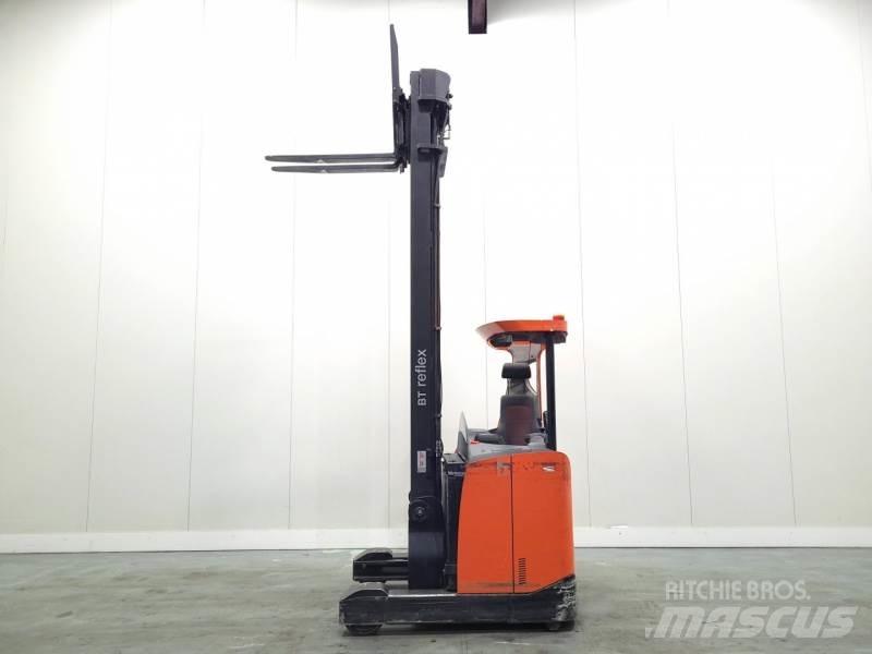 BT RRE160E Reachtruck voor hoog niveau