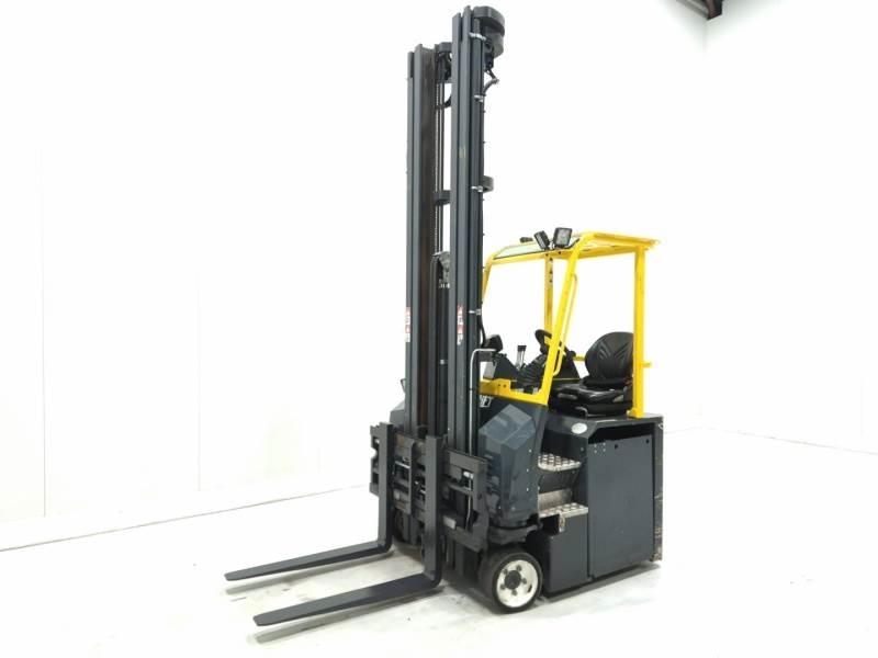 Combilift CBE2500 Four-way truck