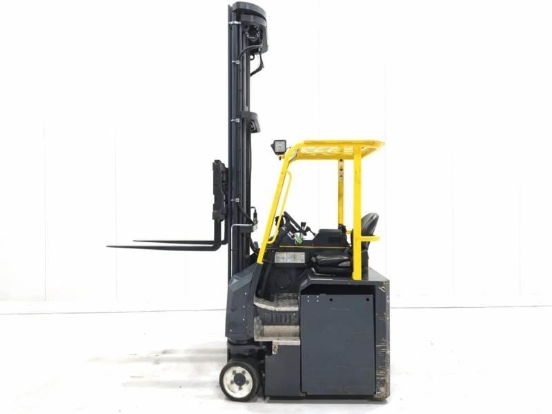 Combilift CBE2500 Four-way truck